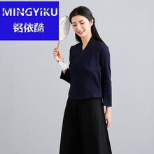 個性牛仔外套，玩轉(zhuǎn)復(fù)古風(fēng)潮