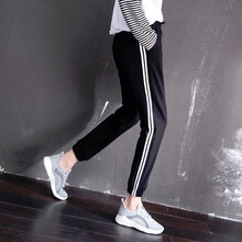 寬松鏤空喇叭褲，微胖妹子的福音