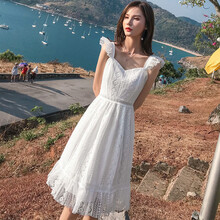 修身吊帶裙，打造性感女神
