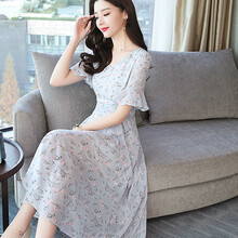 復(fù)古印花裙，打造優(yōu)雅小仙女