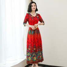 印花連衣裙，穿出優(yōu)雅氣質(zhì)范