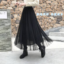 高腰半身裙，打造甜美少女感