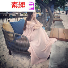 浪漫優(yōu)雅，吊帶裙打造性感女神