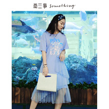 兩三事 字母 拼接，印花 連衣裙
