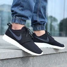 耐克(Nike)跑步鞋潮流穿搭511881-010 