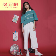 時(shí)尚小白鞋，打造都市女人味