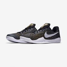 NIKE籃球鞋884445-010(建議選大一號) 42