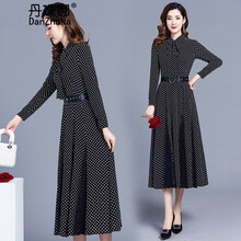 女人味圓點(diǎn)連衣裙