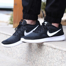 耐克（NIKE）跑步鞋碳黑880839-001 39