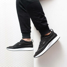 NIKE跑步鞋AO0678-002 41