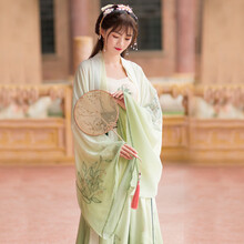 清新碎花連衣裙，仙氣十足