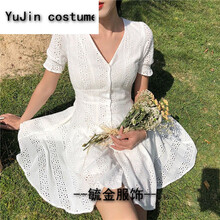 簡約風連衣裙，塑造優(yōu)雅小女人