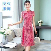 簡(jiǎn)約條紋裙，打造優(yōu)雅小臉