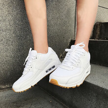 耐克（NIKE）跑步鞋白色325213-135防滑耐磨 