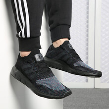Adidas跑步鞋CG4127 42