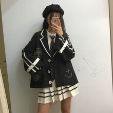 寬松修身短外套，穿出你的魅力