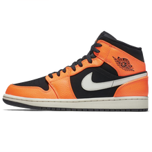 nike籃球鞋橙色