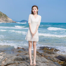 甜美蕾絲裙，讓你變身性感女神