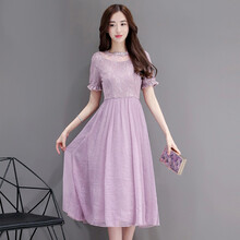 清爽小白裙，打造性感女人味