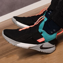 耐克（NIKE）籃球鞋AO2920-005/黑綠 前掌zoom氣墊 