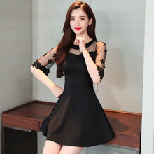 告別微胖界，純色連衣裙來(lái)襲