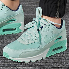 耐克（NIKE）跑步鞋881105-301 