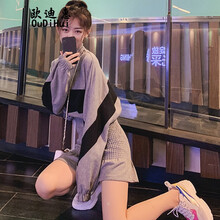 拉鏈包臀衛(wèi)衣女
