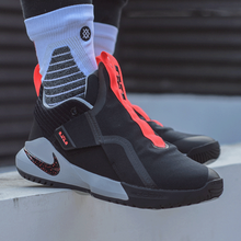 耐克（NIKE）籃球鞋AO2920-001 詹姆斯使節(jié)11/黑色 
