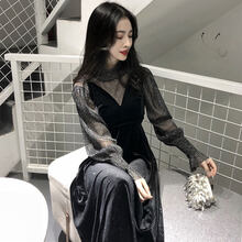 帶亮片的吊帶裙