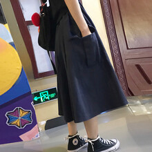 穿性感半身裙，打造優(yōu)雅小仙女
