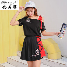 甜美減齡，雪紡連衣裙打造少女風(fēng)