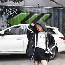 普戈斯（PUGESI） 連帽 長(zhǎng)袖 女 短外套 拉鏈，印花