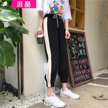 小身材大長腿，減齡背帶褲來助力
