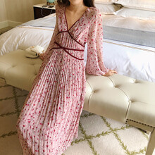 復古風(fēng)連衣裙，讓你成為優(yōu)雅女神