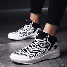 aj4白色