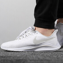 耐克（NIKE）跑步鞋AH7857-100 緩震耐磨 