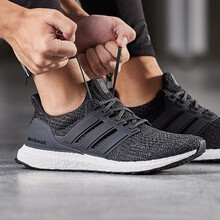 阿迪達(dá)斯（adidas）跑步鞋CM8116 