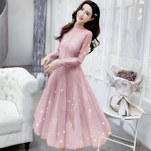 蕾絲連衣裙，打造浪漫氣質(zhì)女人味