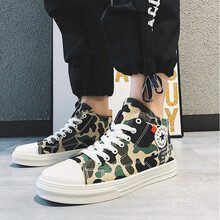 LOYONG男士軍綠色 44，39，40，41，42，43