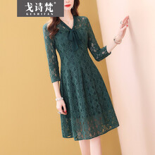 浪漫蕾絲長裙，打造優(yōu)雅小仙女范