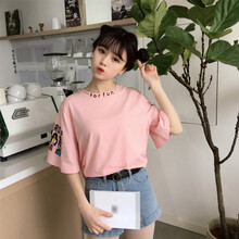 寬松印花短袖，讓你賺足回頭率
