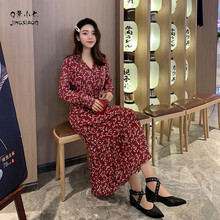 Q景小七（JINGXIAOQ） 碎花 深V款 連衣裙