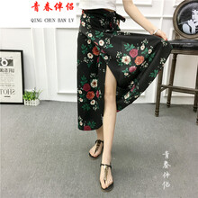 穿性感半身裙，打造優(yōu)雅小仙女