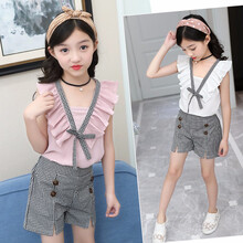 女款春夏運(yùn)動服
