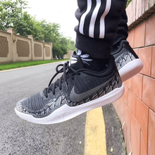 耐克（NIKE）籃球鞋908974-001 煤黑/銀灰色 39
