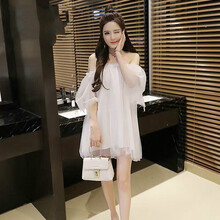 純色長(cháng)裙，打造性感小仙女