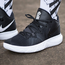 耐克（NIKE）籃球鞋AJ1935-001  