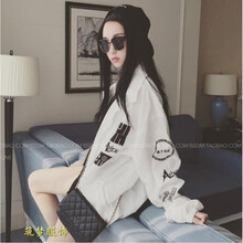復(fù)古長袖外套，打造青春少女風(fēng)