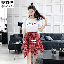 減齡印花連衣裙，打造甜美少女風(fēng)