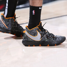 耐克（NIKE）籃球鞋黑橙楓葉AO2919-902 